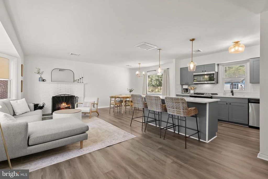 Photo of 906 SOUTHWICK DRIVE