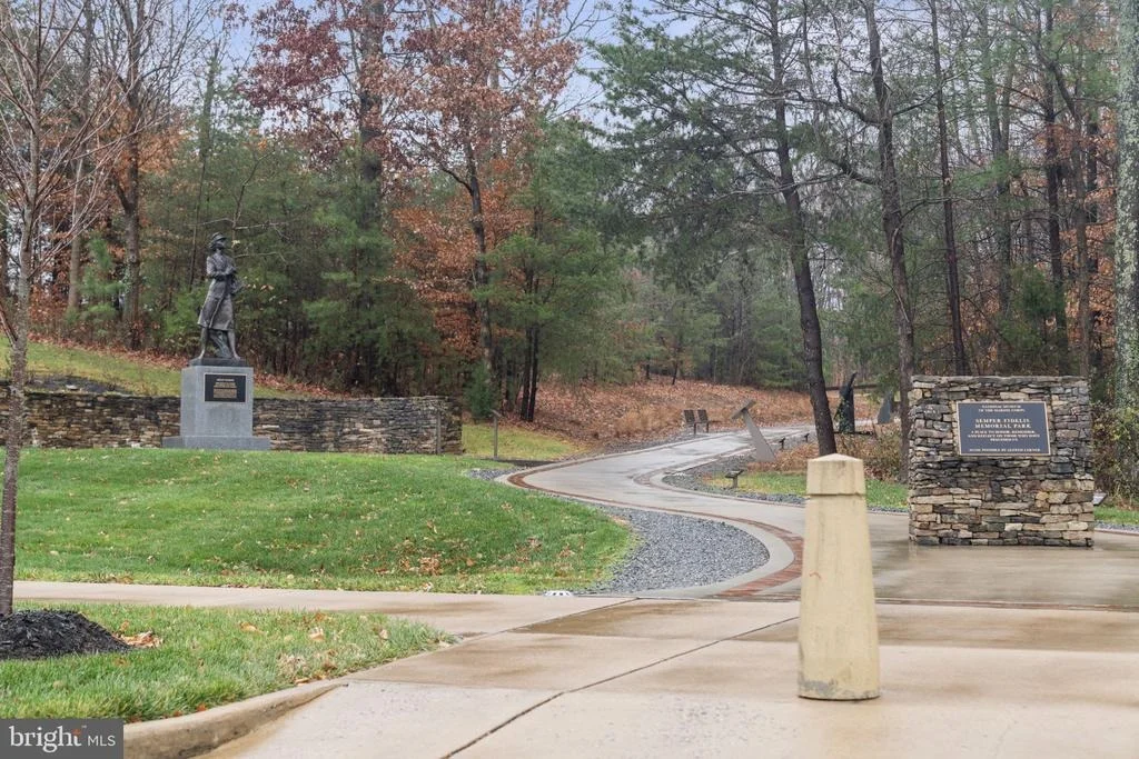 Photo of 19017 BARNETTE CIRCLE