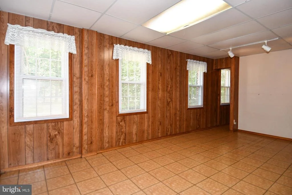 Photo of 8870 BROOK DRIVE