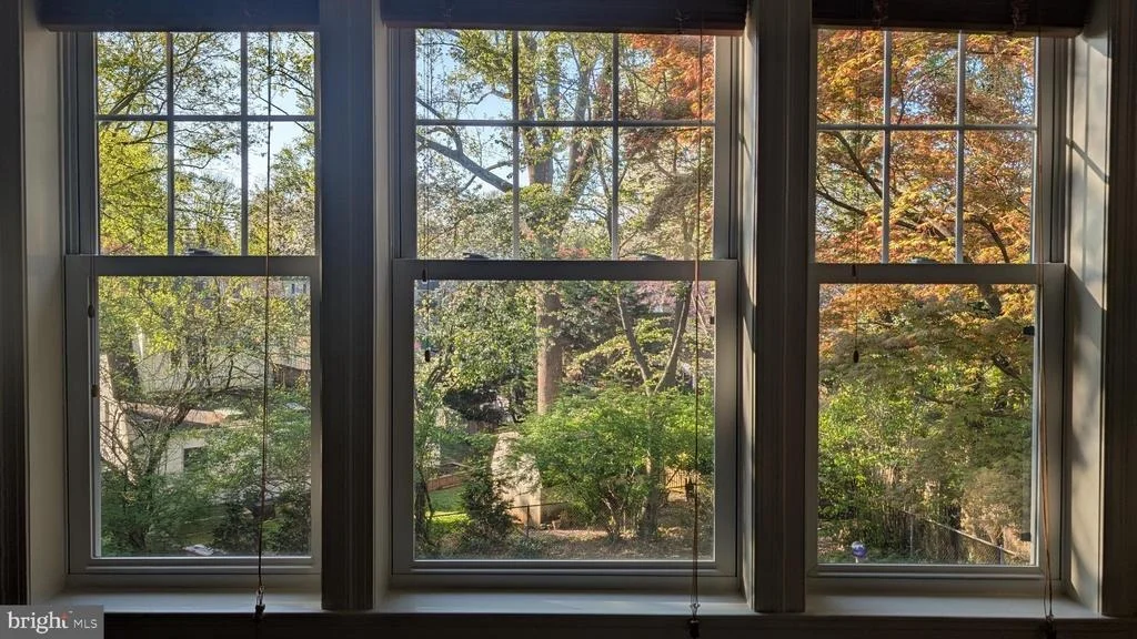 Photo of 213 CRESTMOOR CIRCLE