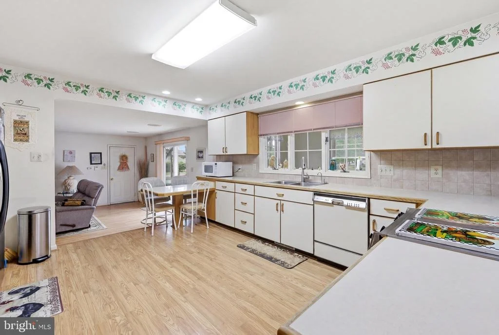 Photo of 1 MOSS VIEW LANE