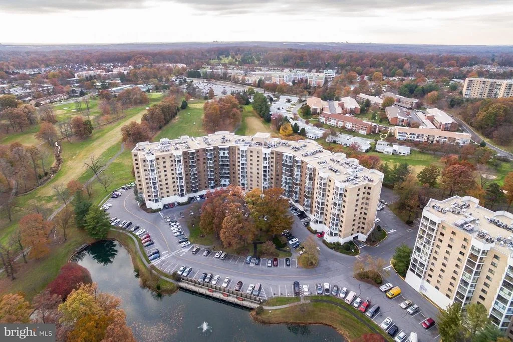 Photo of Unit 1509 at 15101 INTERLACHEN DRIVE