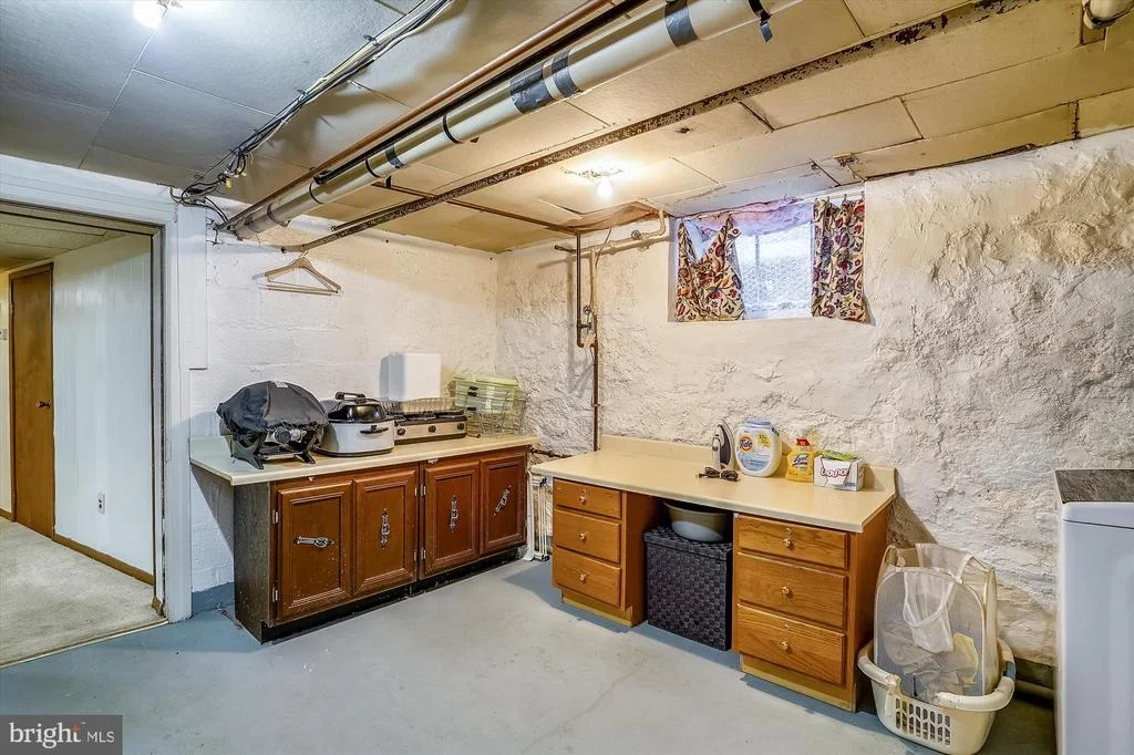 Photo of 200 MEALEY PARKWAY
