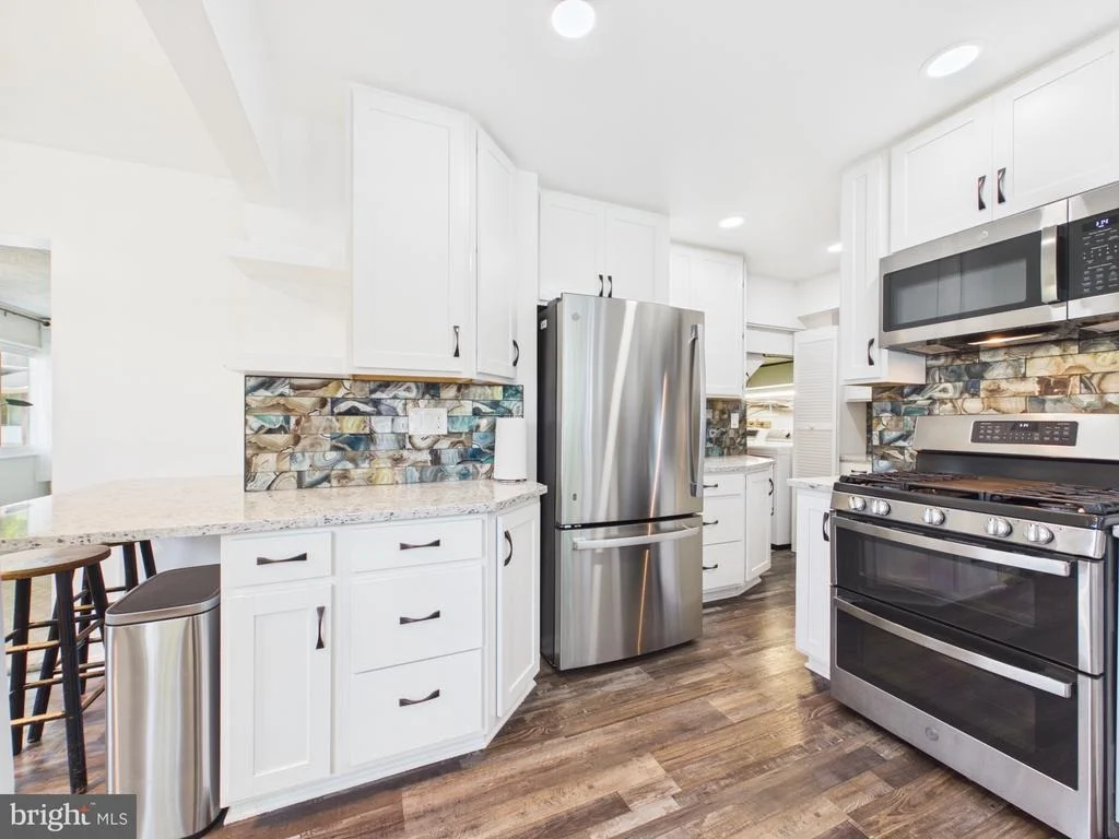 Photo of 5512 KATHLEEN PLACE