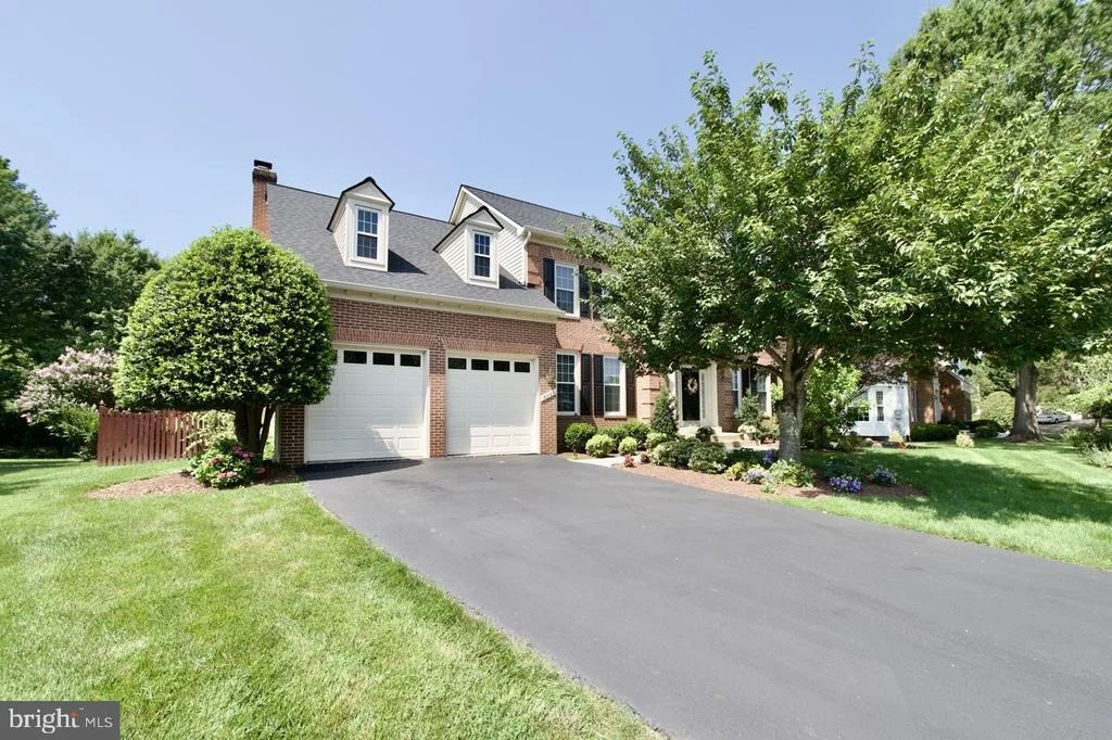 Photo of 5495 ASHLEIGH ROAD