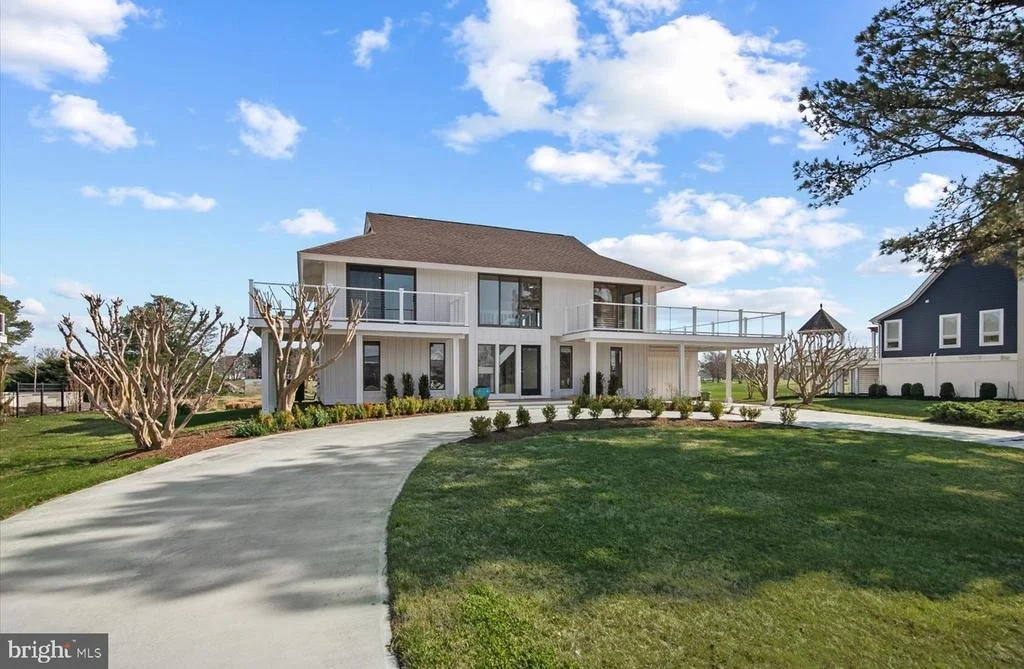 Photo of 128 WEST SIDE DRIVE