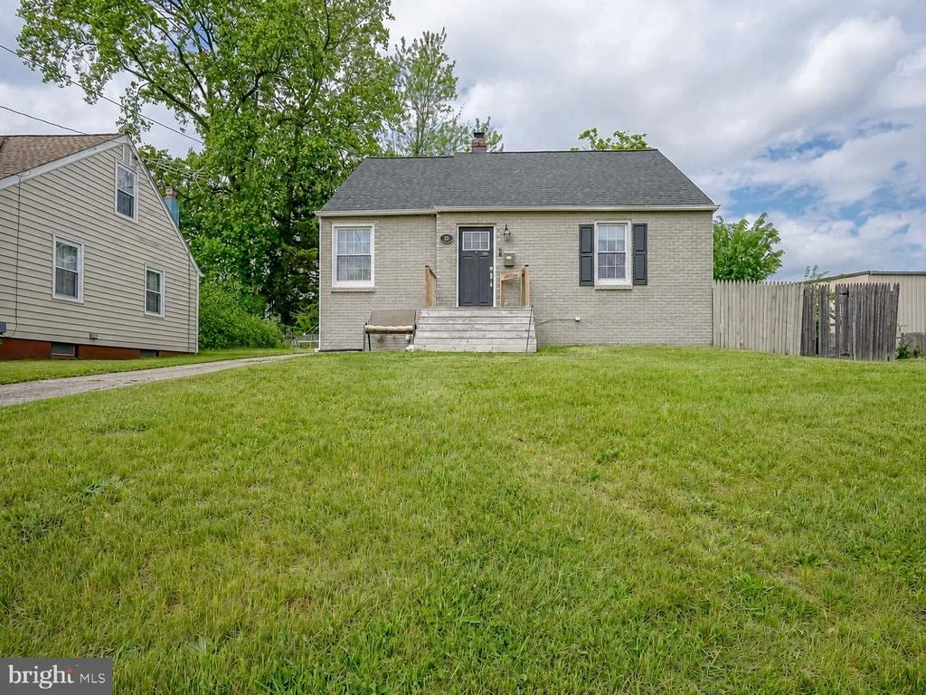 Photo of 35 SAINT CHARLES PLACE