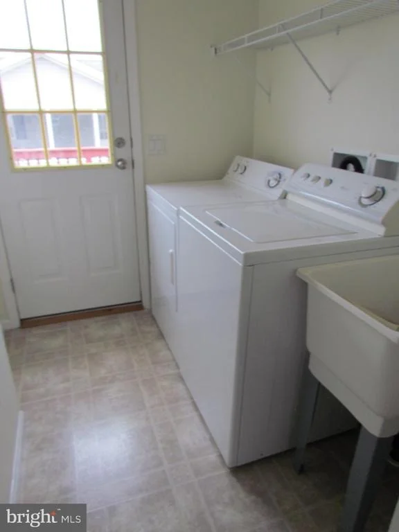 Photo of 402 MOORE PLACE