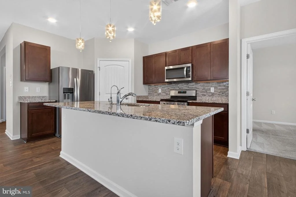 Photo of 20583 SMITHFIELD CIRCLE