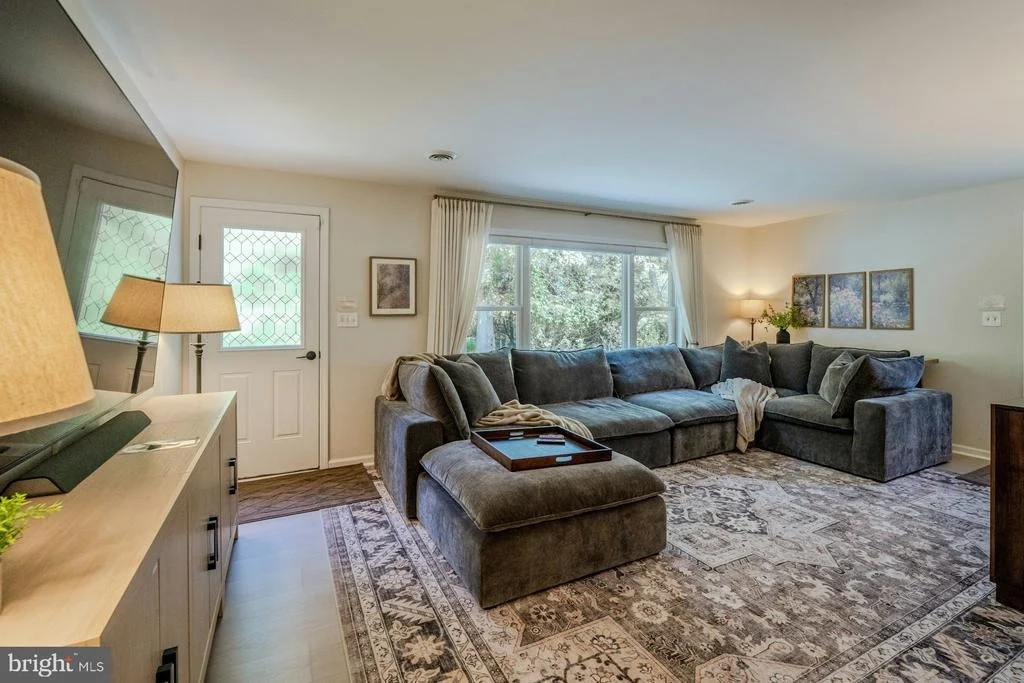Photo of 17301 ROUNDMONT PLACE