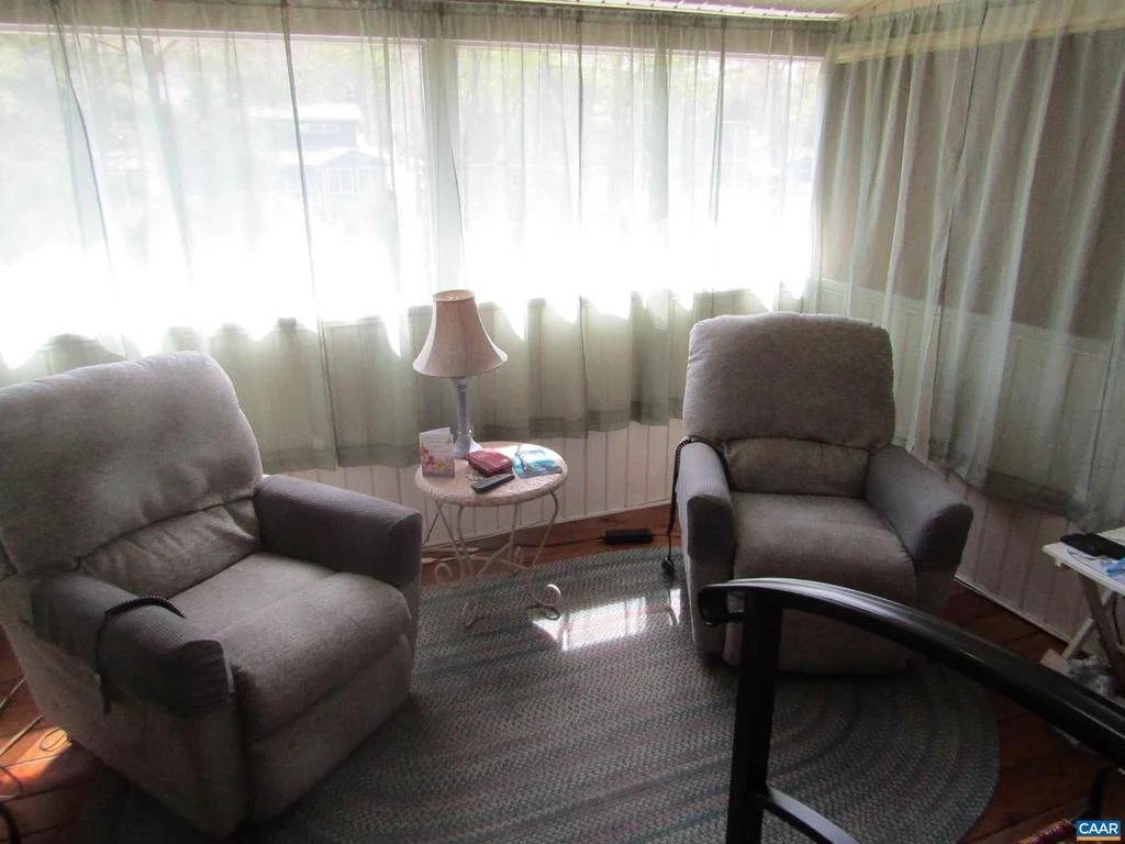 Photo of 798 JEFFERSON DR