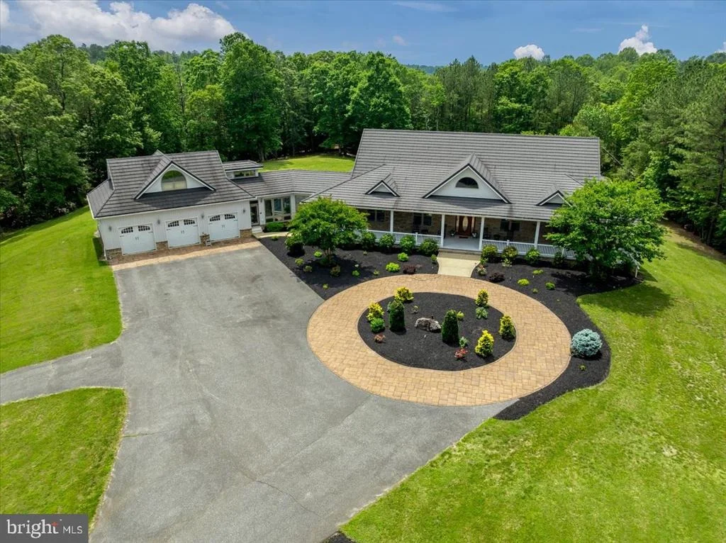 Photo of 6675 MARSHALL ROAD