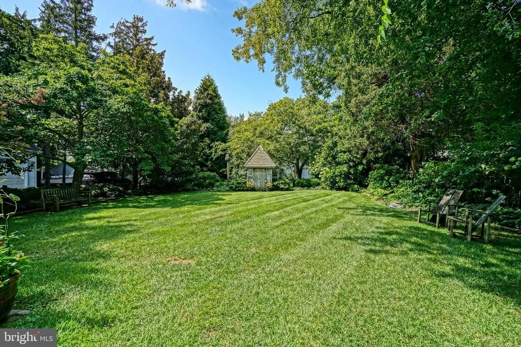 Photo of 558 PILOTTOWN ROAD