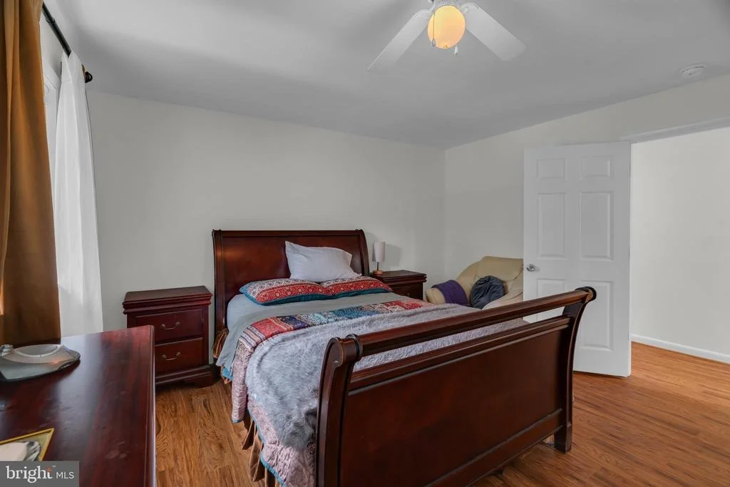 Photo of 4320 IVY GLEN ROAD
