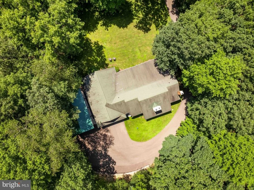 Photo of 355 MARKWOOD DRIVE