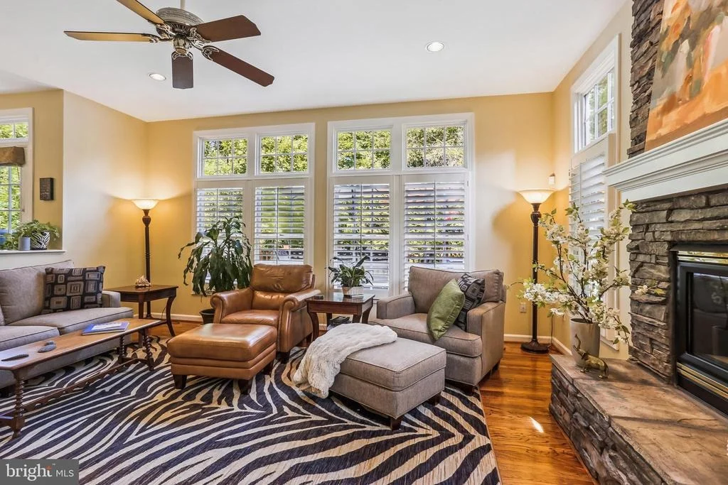 Photo of 4412 WINDING OAK DRIVE