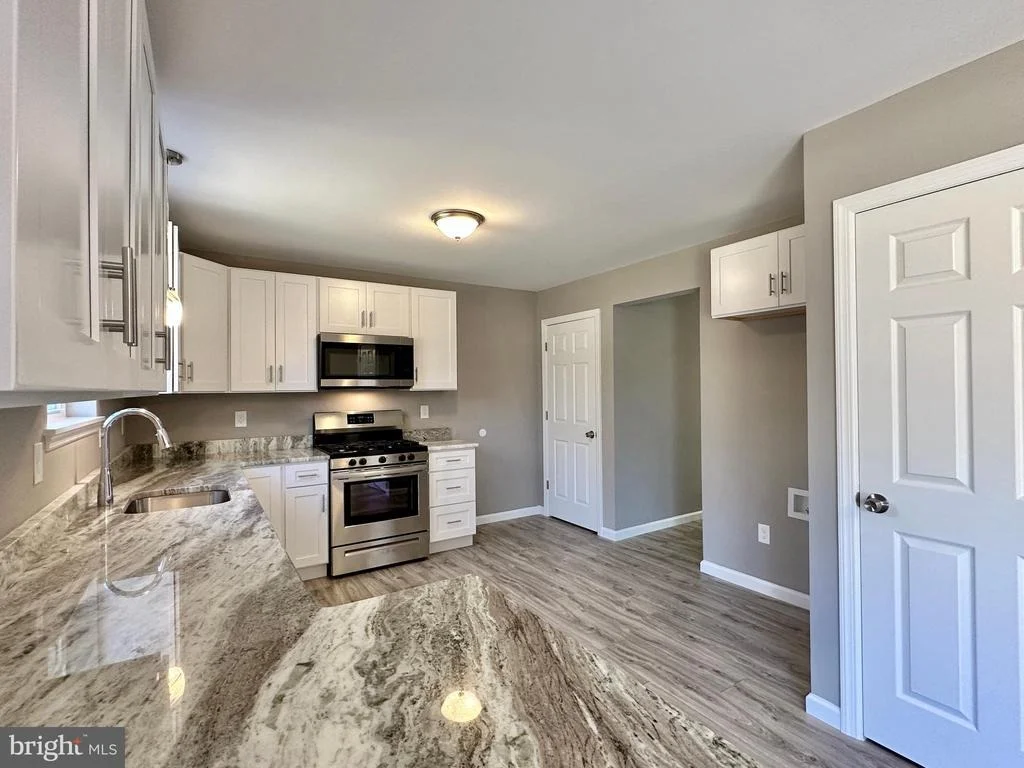 Photo of 1062 HICKORY DRIVE