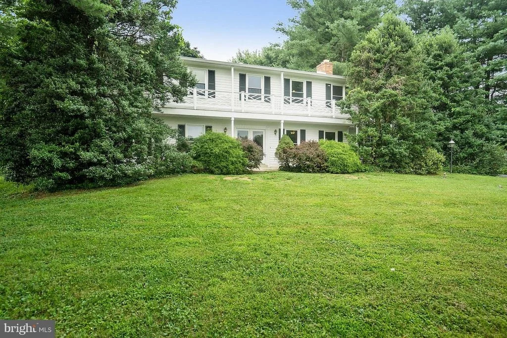 Photo of 9448 LOVAT ROAD