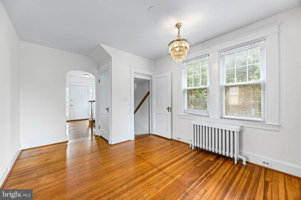 Photo of 1257 CIRCLE DRIVE