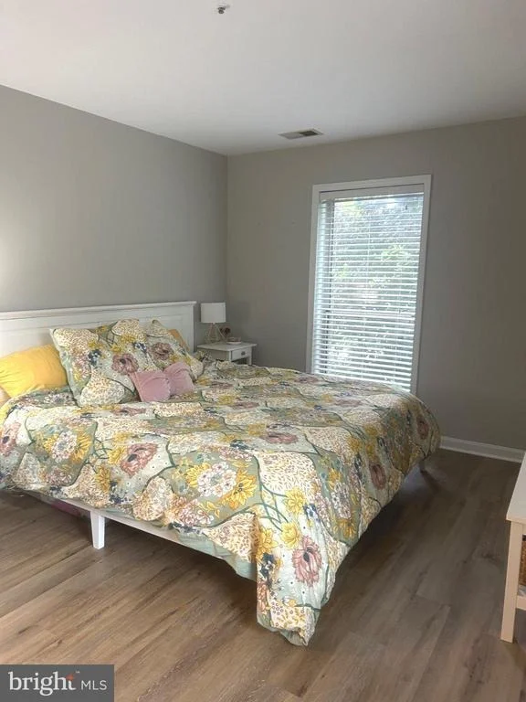 Photo of Unit 4D7 at 3176 SUMMIT DRIVE