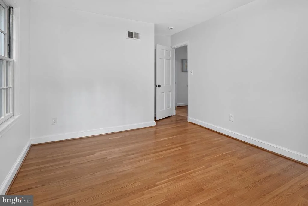 Photo of 4605 RENO ROAD NW