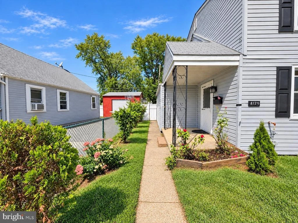Photo of 8120 CORNWALL ROAD