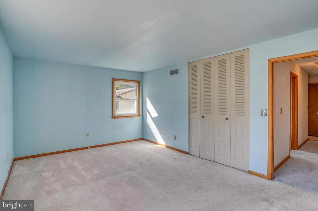 Photo of 54 MEADOW GLEN DRIVE