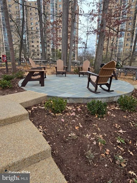 Photo of Unit 714 at 5902 MOUNT EAGLE DRIVE