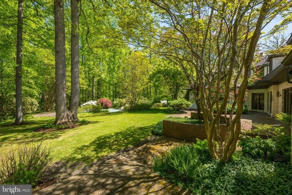 Photo of 7019 ARMAT DRIVE