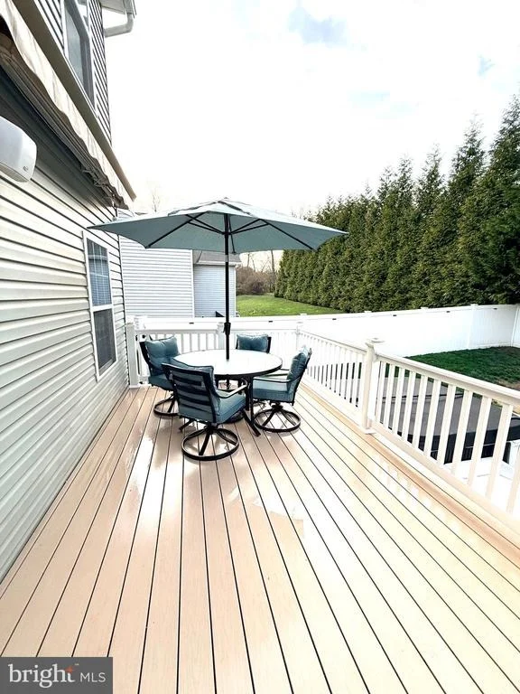 Photo of 744 FALCON LANE