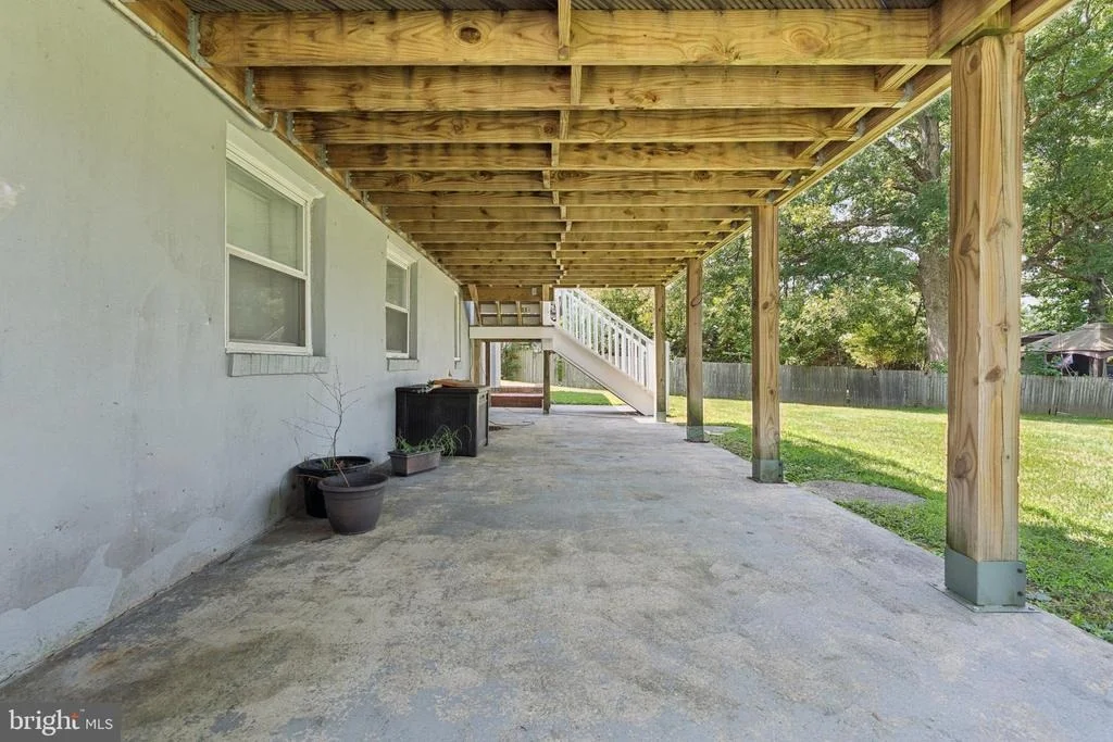 Photo of 8816 SAUNDERS LANE