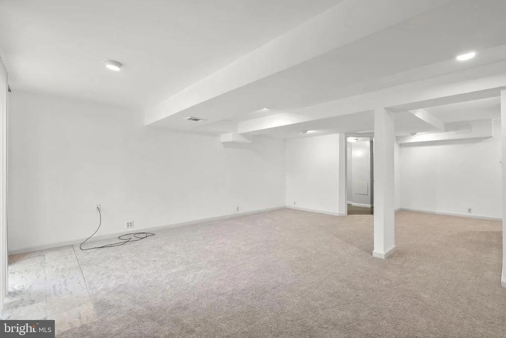Photo of 3128 MEMORY LANE