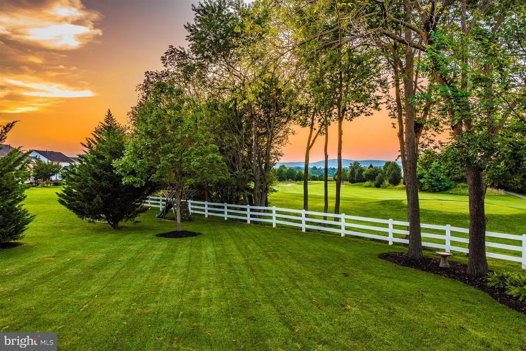Photo of 610 GLENBROOK DRIVE