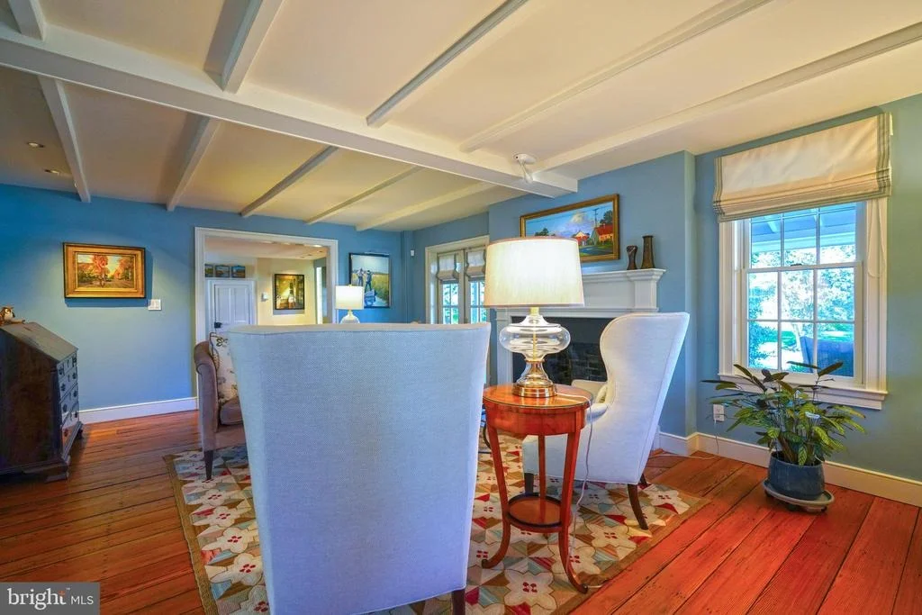 Photo of 410 PILOTTOWN ROAD