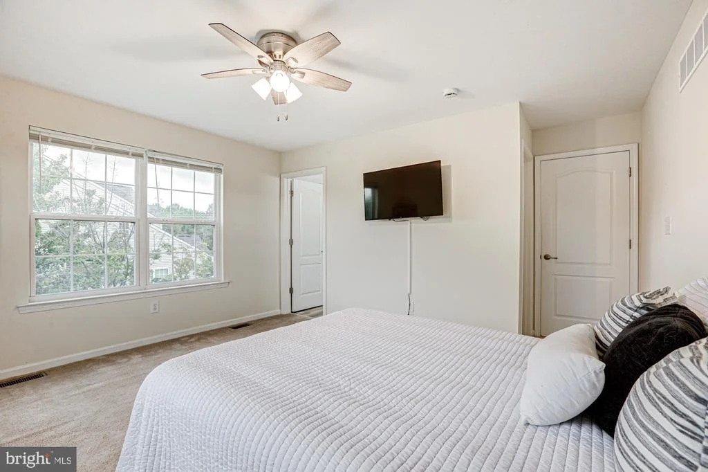 Photo of 259 AVONBRIDGE DRIVE