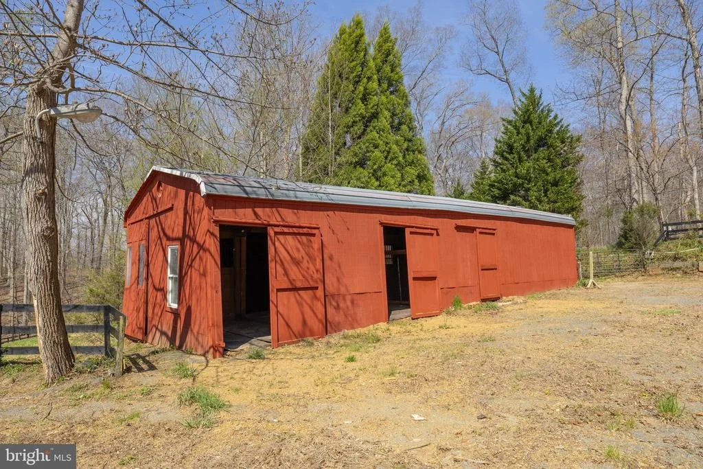 Photo of 8701 SINCLAIR MILL ROAD