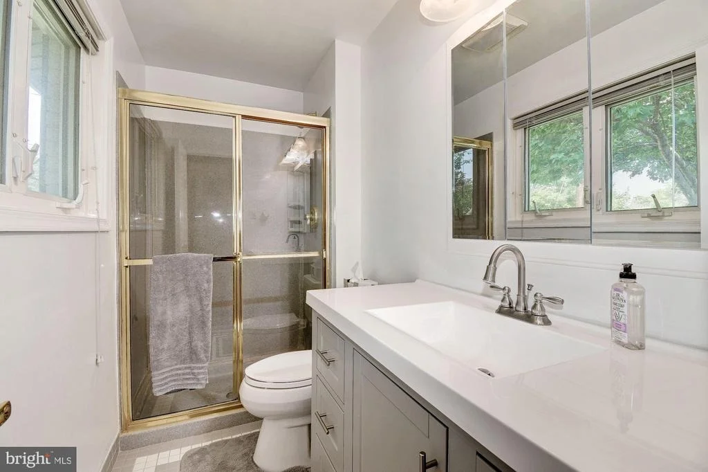 Photo of 1120 DEVERE DRIVE