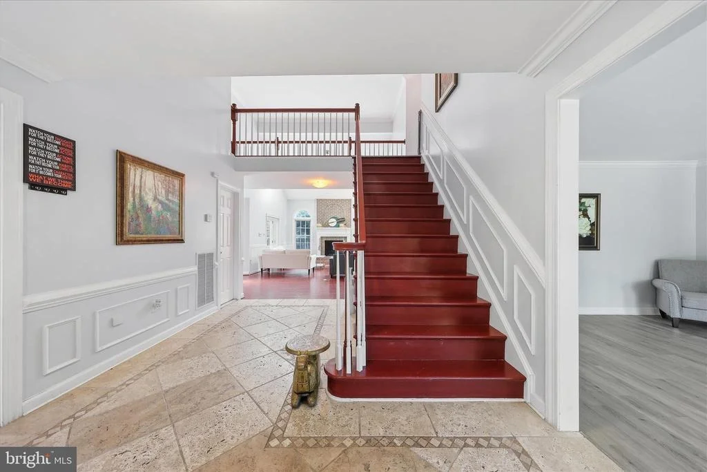 Photo of 6135 FIELDCREST COURT