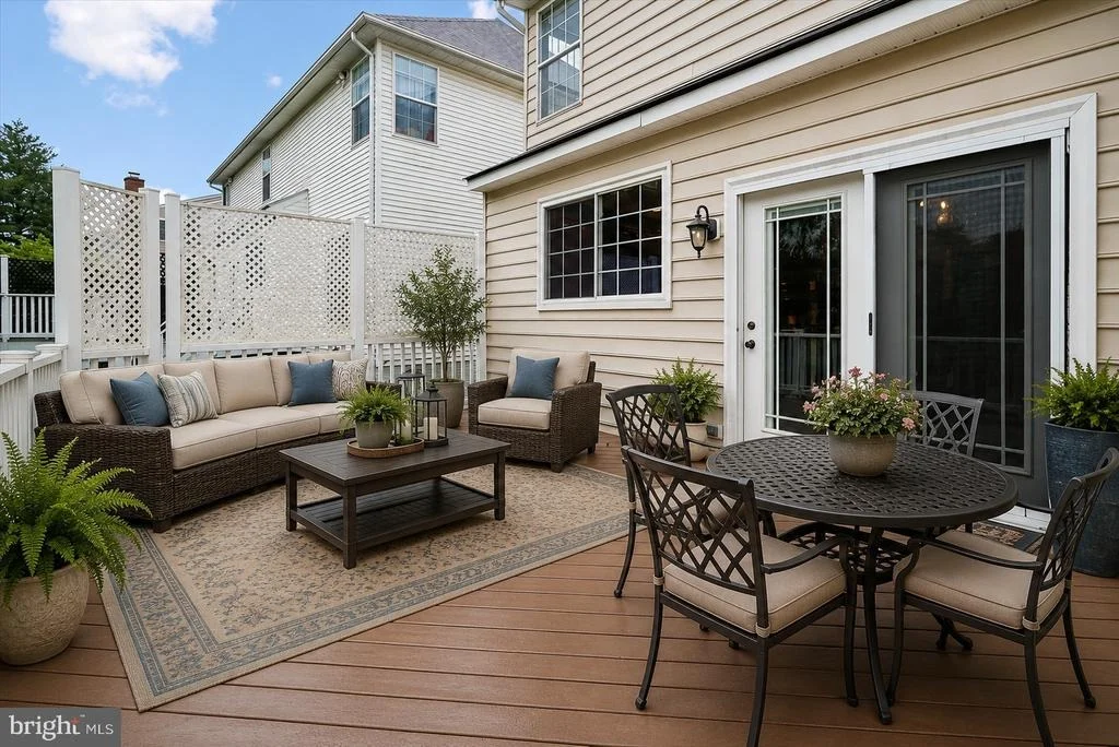 Photo of 320 N CONSTITUTION WAY