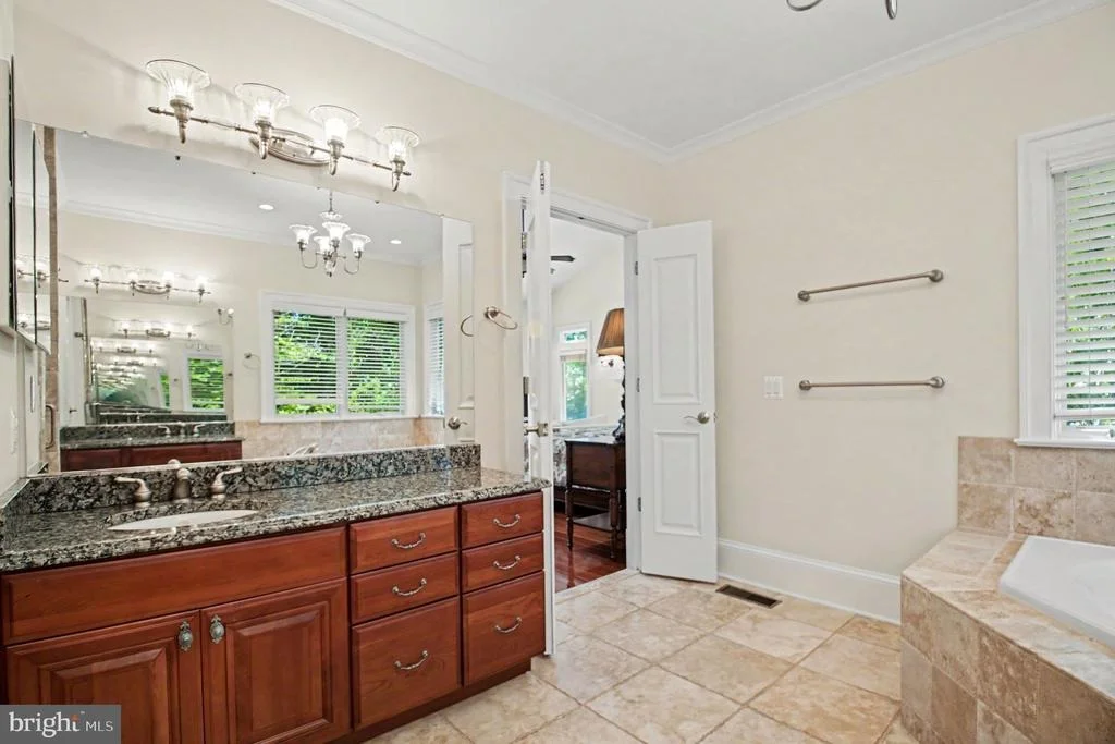 Photo of 5985 SAINT CATHERINES LANE