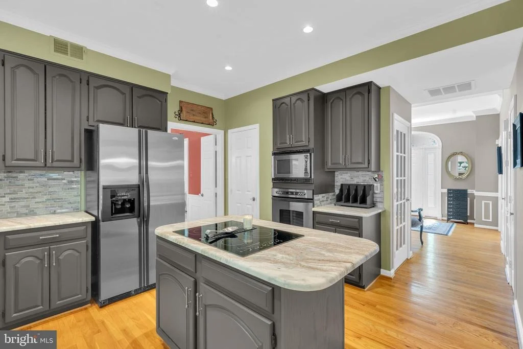 Photo of 8323 ARGENT CIRCLE