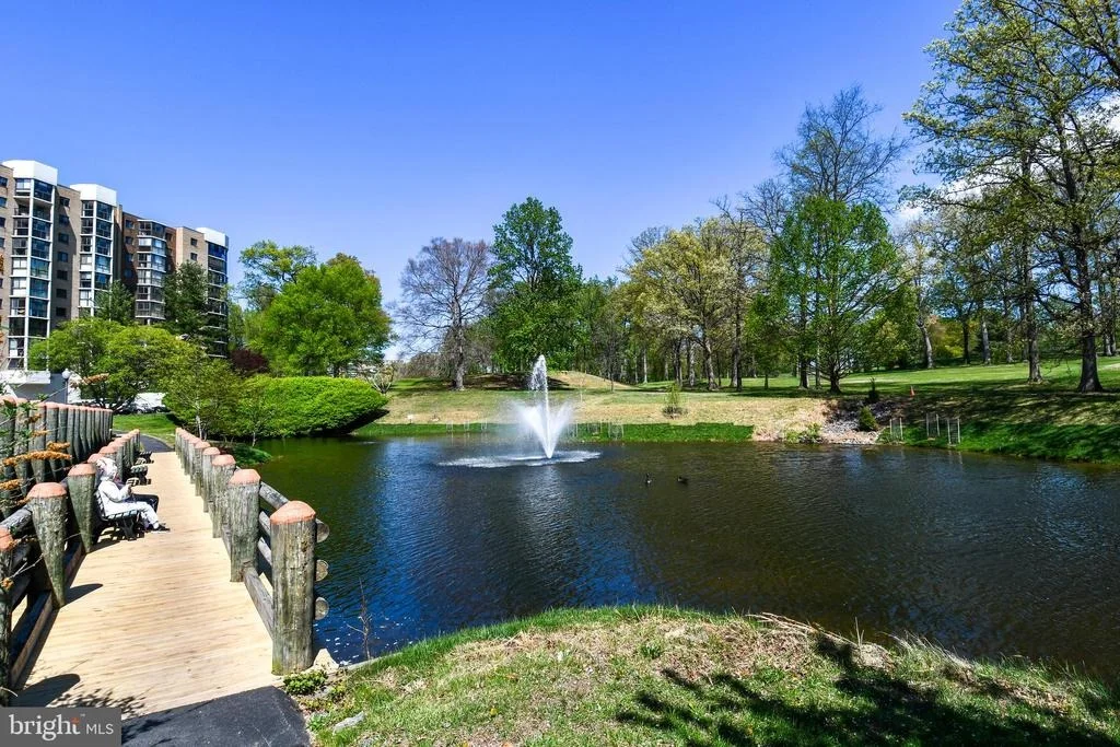 Photo of Unit 1526 at 15101 INTERLACHEN DRIVE