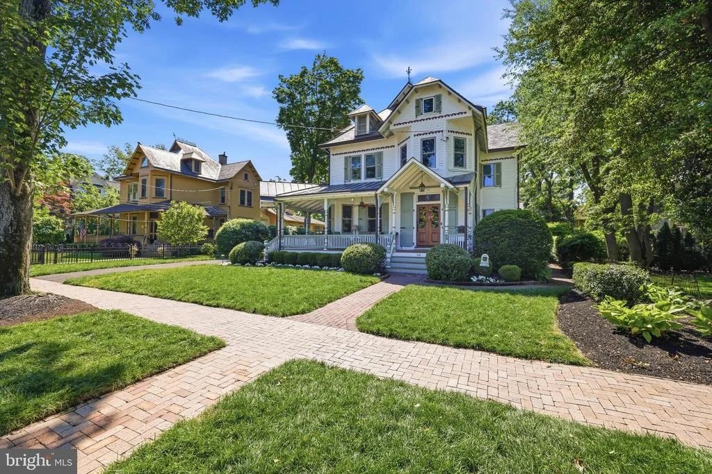 Photo of 406 WASHINGTON AVENUE