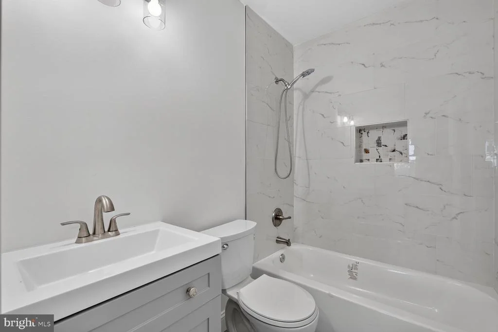 Photo of 1227 44TH PLACE SE