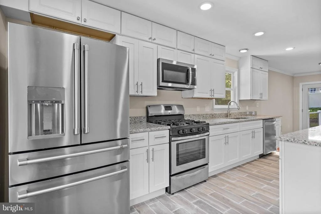 Photo of 3024 TARPON ROAD