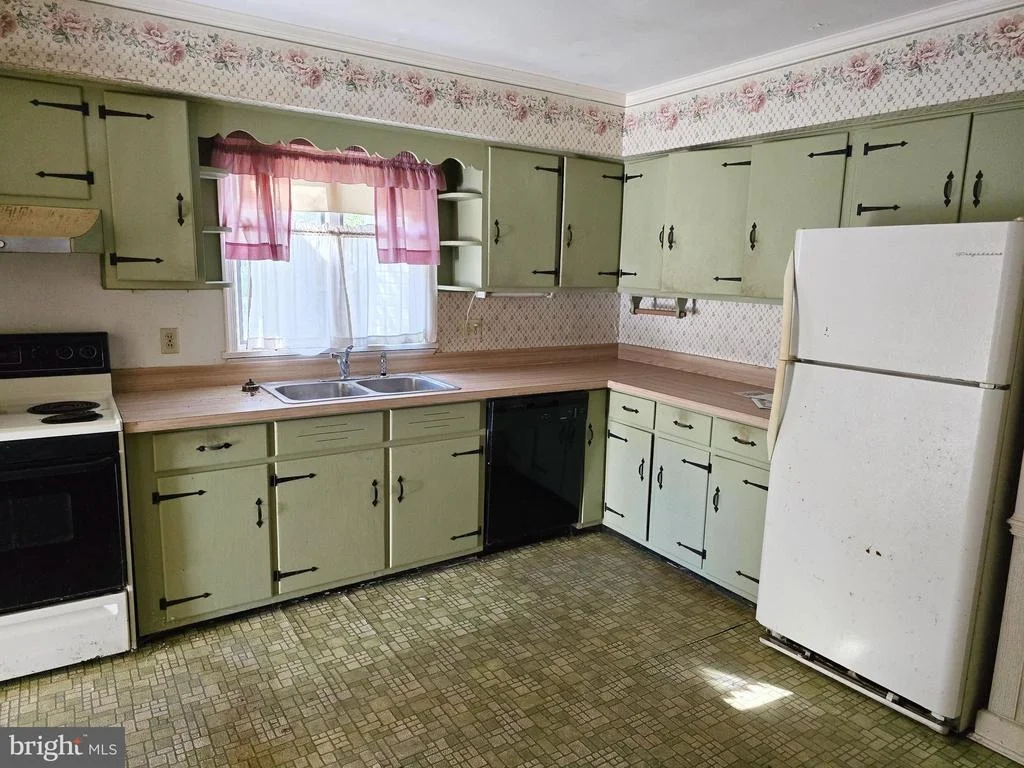 Photo of 112 JOHNSON DRIVE