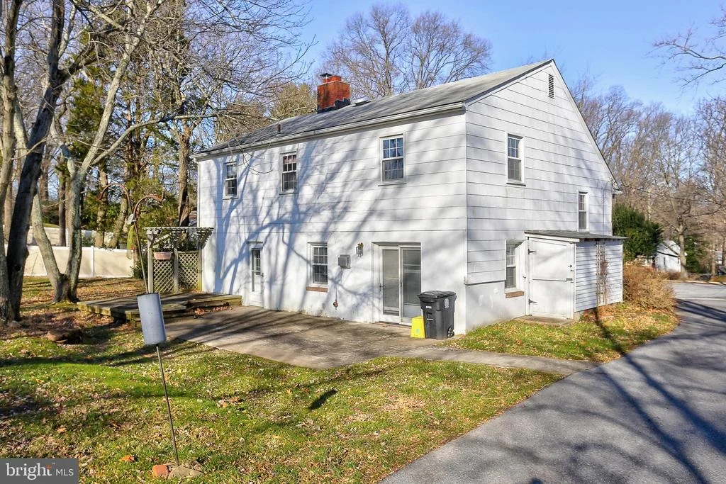 Photo of 6105 WINDHAM ROAD
