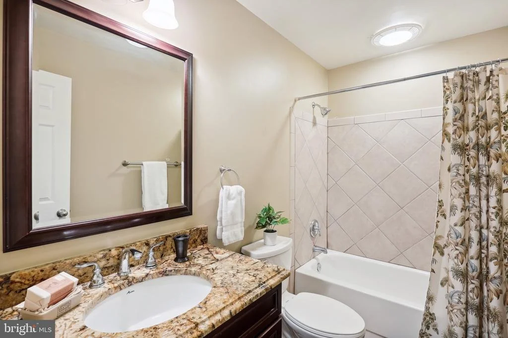 Photo of 5305 KINGSBROOK DRIVE