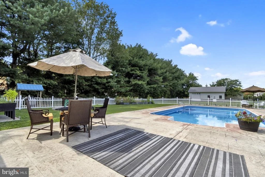 Photo of 16132 HUDSON ROAD