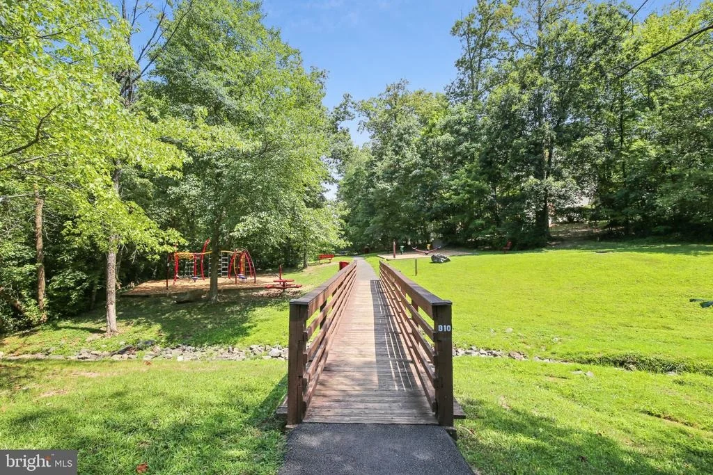 Photo of 13917 STONEFIELD DRIVE